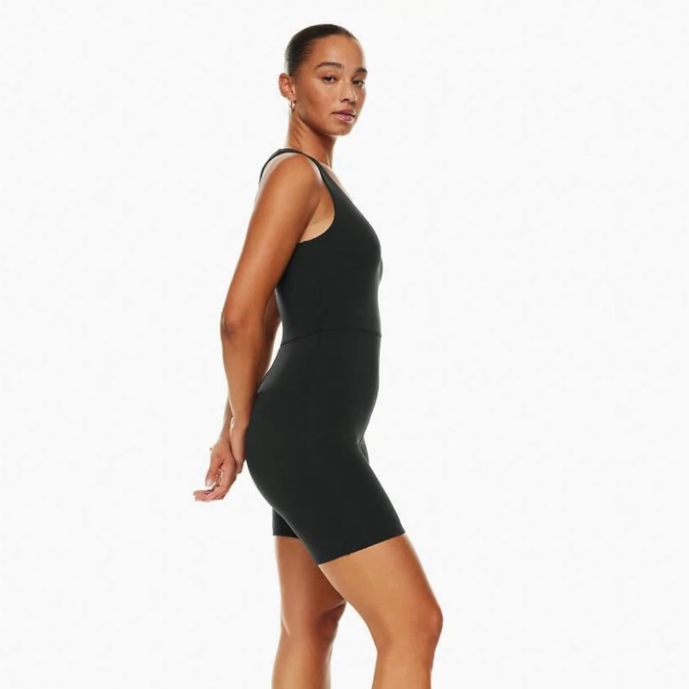 Babaton Contour V-Neck Romper